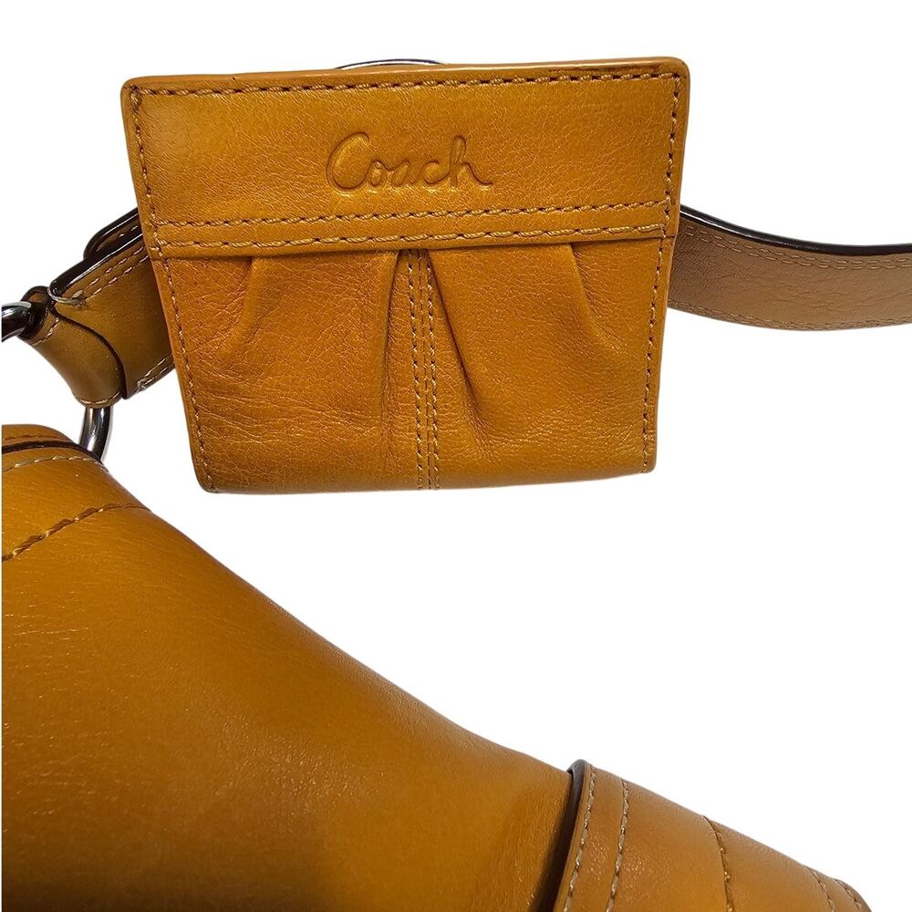 COACH Leather Soho Shoulder Flap bag - Picture 3 of 14